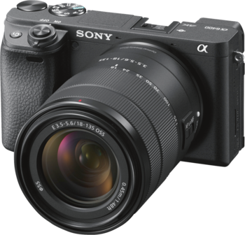 Sony Alpha 6400 + SEL 18-135mm 3.5-5.6 OSS 
