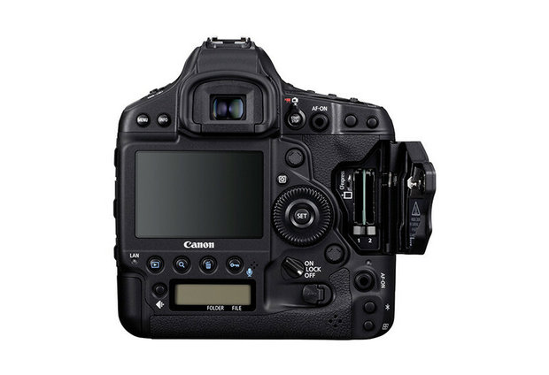 Canon EOS 1DX Mark III + EF 24-105mm f/4,0 L IS II USM 