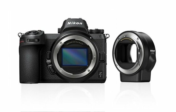 Nikon Z7 + Nikon Z 24-70mm F/4.0 S + FTZ II adapter